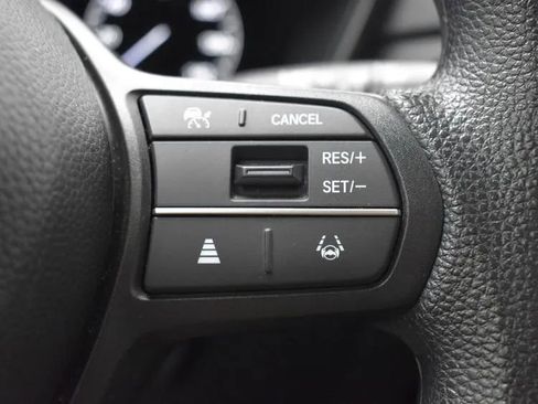 Used 2024 Honda CR-V LX image 23