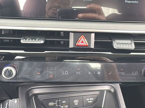 New 2026 Kia K5 LXS image 24