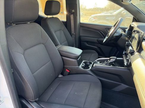 Used 2023 Chevrolet Colorado LT w/ LT Convenience Package II image 9