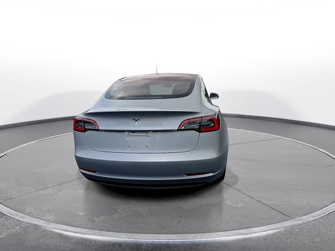 Used 2018 Tesla Model 3 Mid Range RWD image 7
