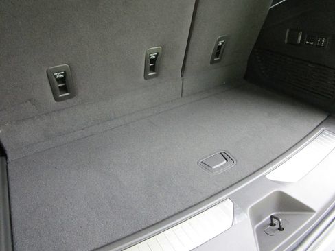 New 2026 GMC Yukon AT4 w/ AT4 Premium Plus Package AWD/4WD image 14