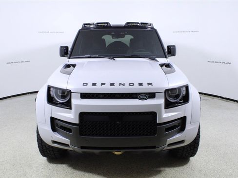 Used 2026 Land Rover Defender 110 OCTA AWD/4WD image 2