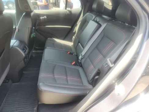 Used 2023 Chevrolet Equinox RS AWD/4WD image 10