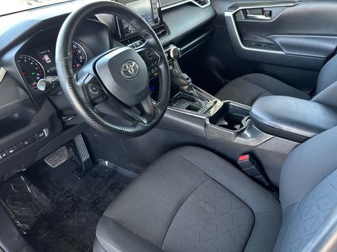 Used 2021 Toyota RAV4 XLE w/ Convenience Package AWD/4WD image 9