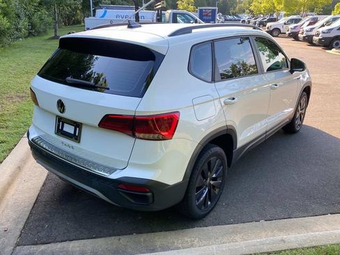Used 2022 Volkswagen Taos S FWD image 30