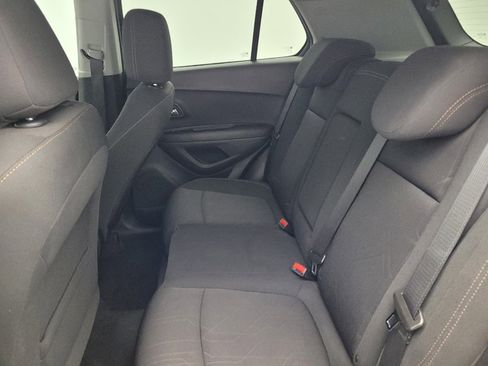 Used 2020 Chevrolet Trax LT image 18