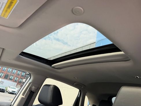 Used 2025 Honda HR-V EX-L image 7