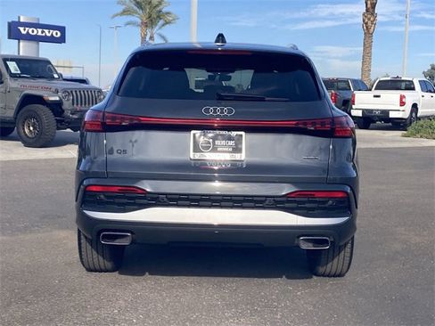 Used 2025 Audi Q5 Premium Plus image 8