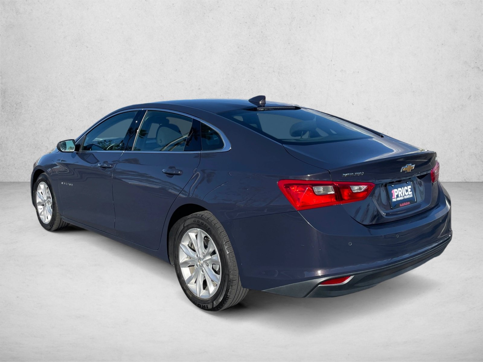 Used 2025 Chevrolet Malibu LT FWD image 7