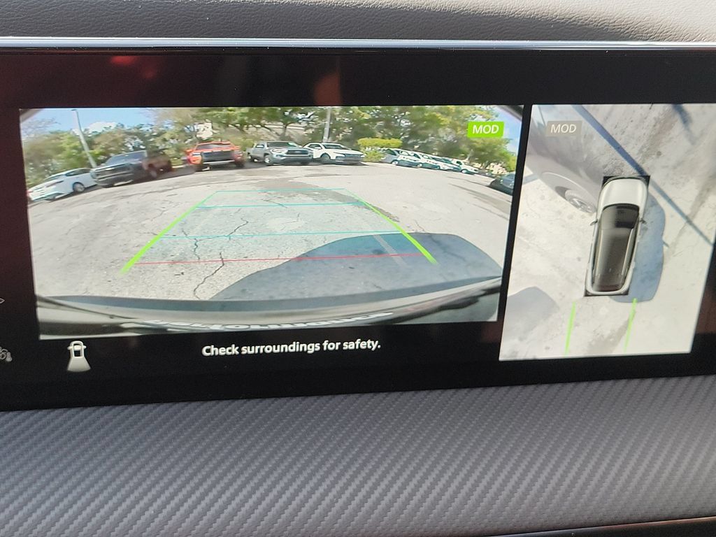 Certified 2025 Nissan Kicks SR FWD image 34