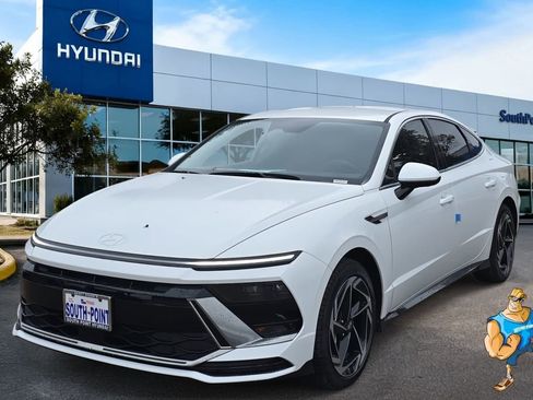 New 2026 Hyundai Sonata SEL image 1