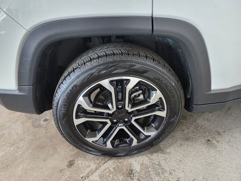 Used 2023 Jeep Compass Limited AWD/4WD image 37