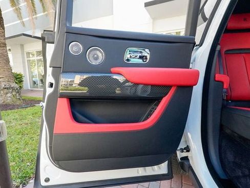 Used 2023 Rolls-Royce Cullinan Black Badge w/ Driver's Package image 92