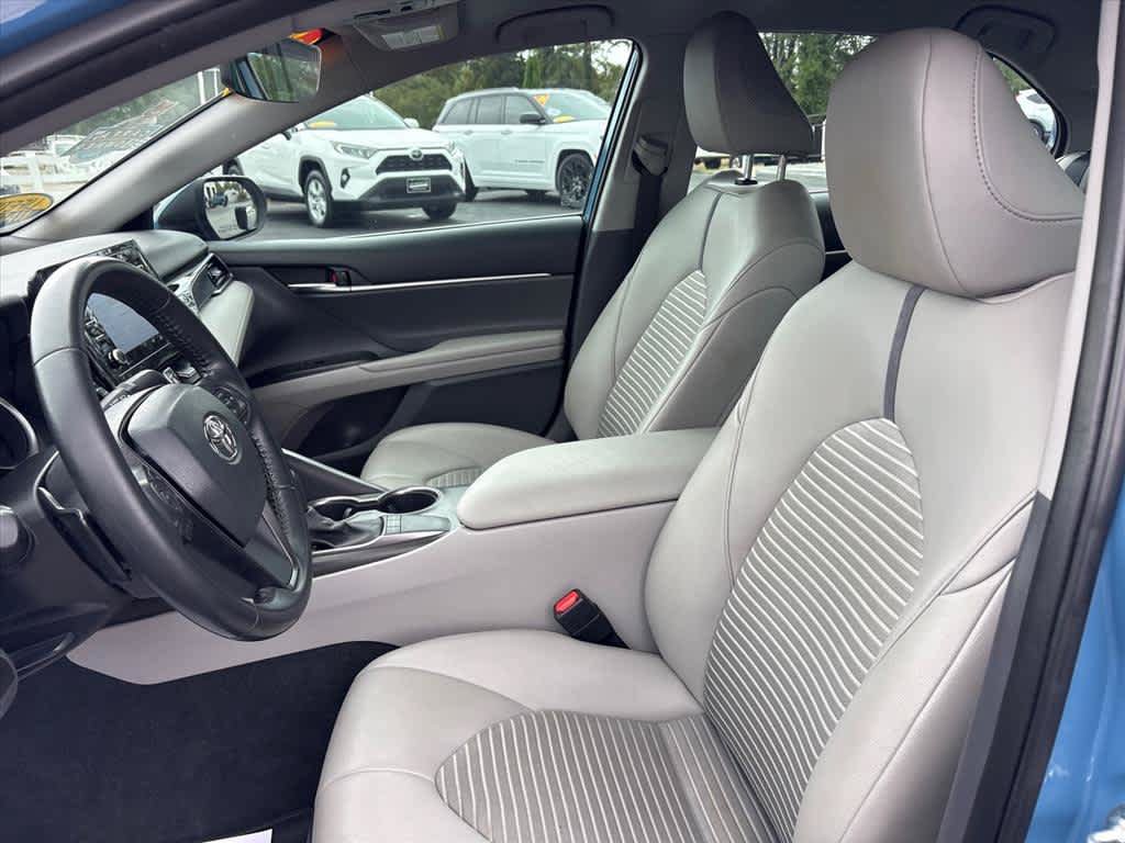 Used 2023 Toyota Camry SE FWD image 24
