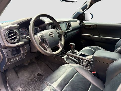 Used 2019 Toyota Tacoma TRD Pro AWD/4WD image 24