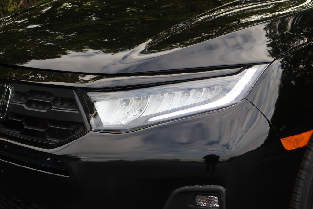 Used 2025 Honda Odyssey EX-L image 3
