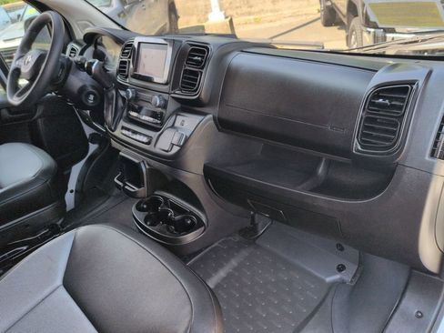 Used 2025 RAM ProMaster 2500 w/ Convenience Group FWD image 22