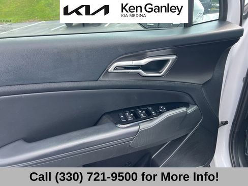 Certified 2024 Kia Sportage EX image 27