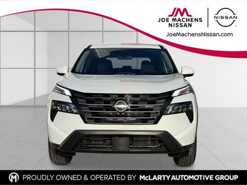 New 2026 Nissan Rogue SV w/ Cold Weather Package AWD/4WD image 9