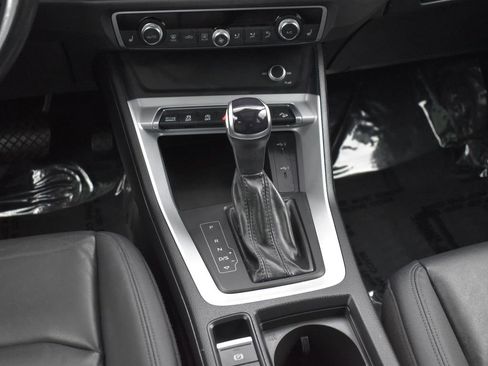 Used 2022 Audi Q3 2.0T Premium image 21