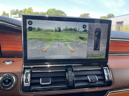 Used 2024 Lincoln Navigator L Reserve w/ Equipment Group 201A AWD/4WD image 15