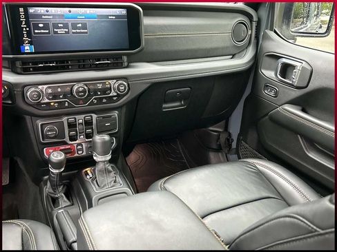 Used 2024 Jeep Wrangler Unlimited Rubicon 392 AWD/4WD image 24