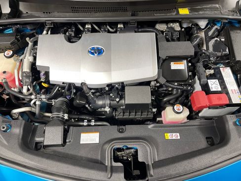 Used 2018 Toyota Prius Prime Premium image 9