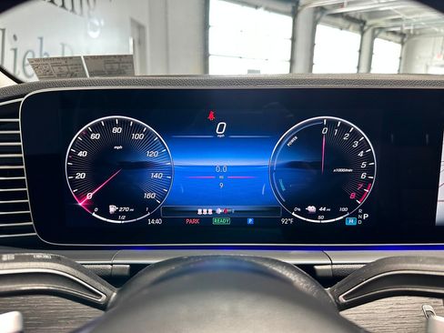 New 2026 Mercedes-Benz GLE 450e 4MATIC image 9