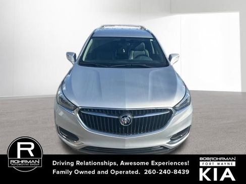 Used 2019 Buick Enclave Essence image 9