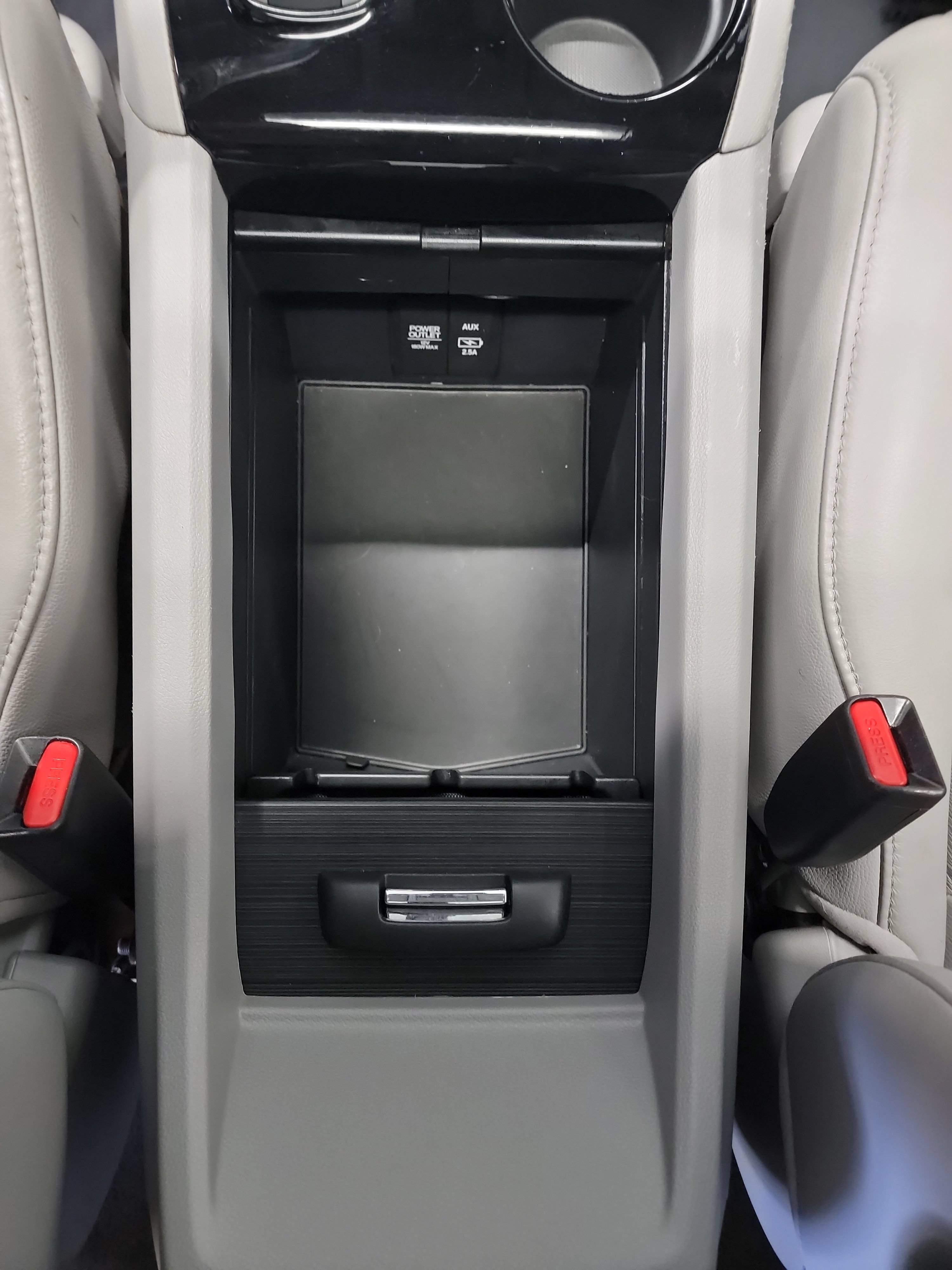 Used 2020 Honda Pilot Touring image 29