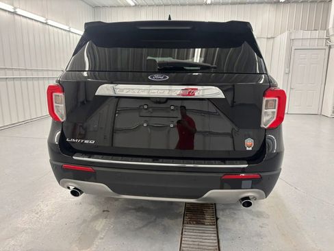 Used 2022 Ford Explorer Limited w/ Equipment Group 301A image 6