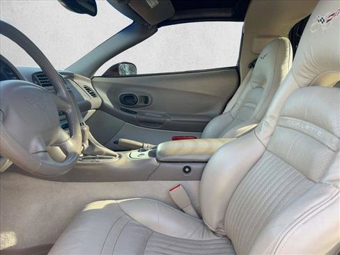 Used 2003 Chevrolet Corvette Coupe w/ Preferred Equipment Group image 13