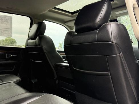 Used 2016 RAM 3500 Laramie w/ Convenience Group AWD/4WD image 23