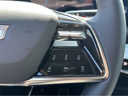 New 2025 Cadillac Optiq Sport 1 image 21