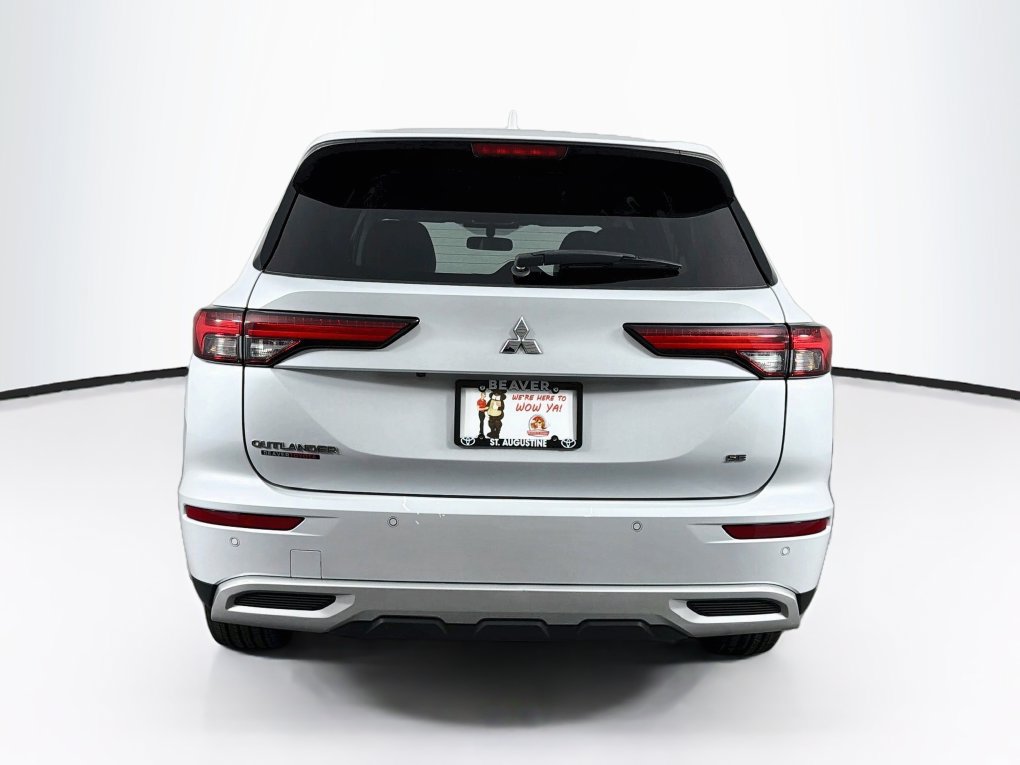 Used 2023 Mitsubishi Outlander SE FWD image 8