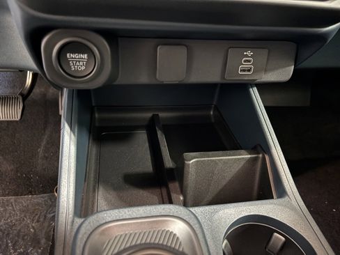 New 2025 Ford Maverick XLT w/ XLT Luxury Package image 12