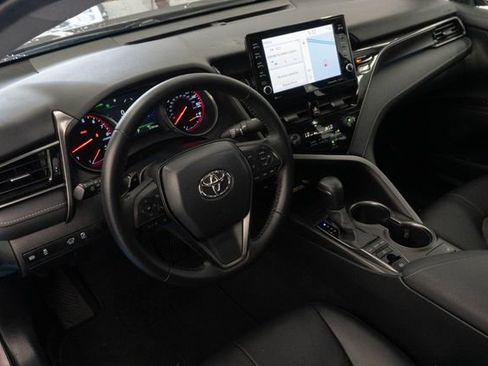 Used 2022 Toyota Camry XSE w/ Navigation Package FWD image 2