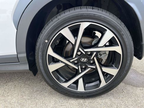 Certified 2022 Hyundai Kona Limited w/ Cargo Package FWD image 7