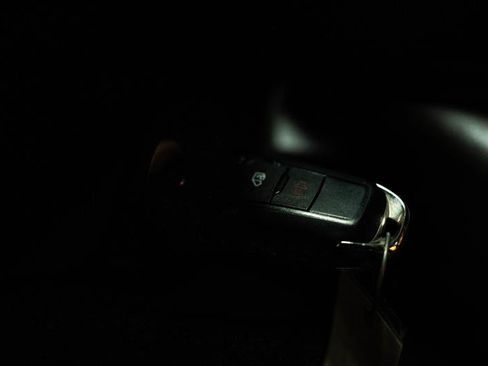 Used 2023 Ford Transit 350 XLT image 17