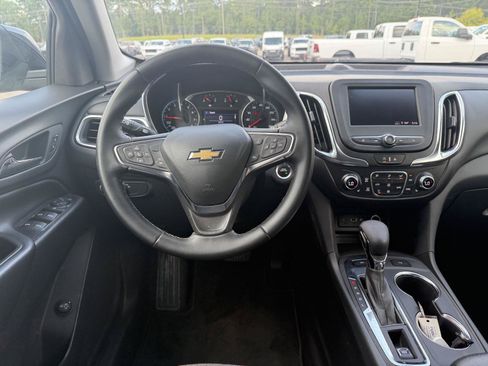 Used 2024 Chevrolet Equinox LT AWD/4WD image 8