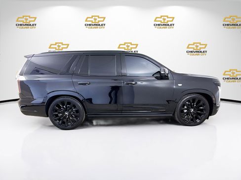 Used 2025 Cadillac Escalade Sport Platinum w/ LPO, ONYX Package image 8