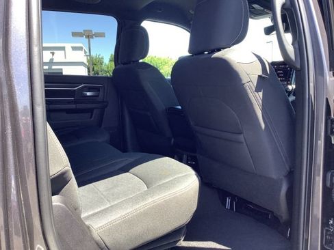 Used 2025 RAM 2500 Big Horn AWD/4WD image 32