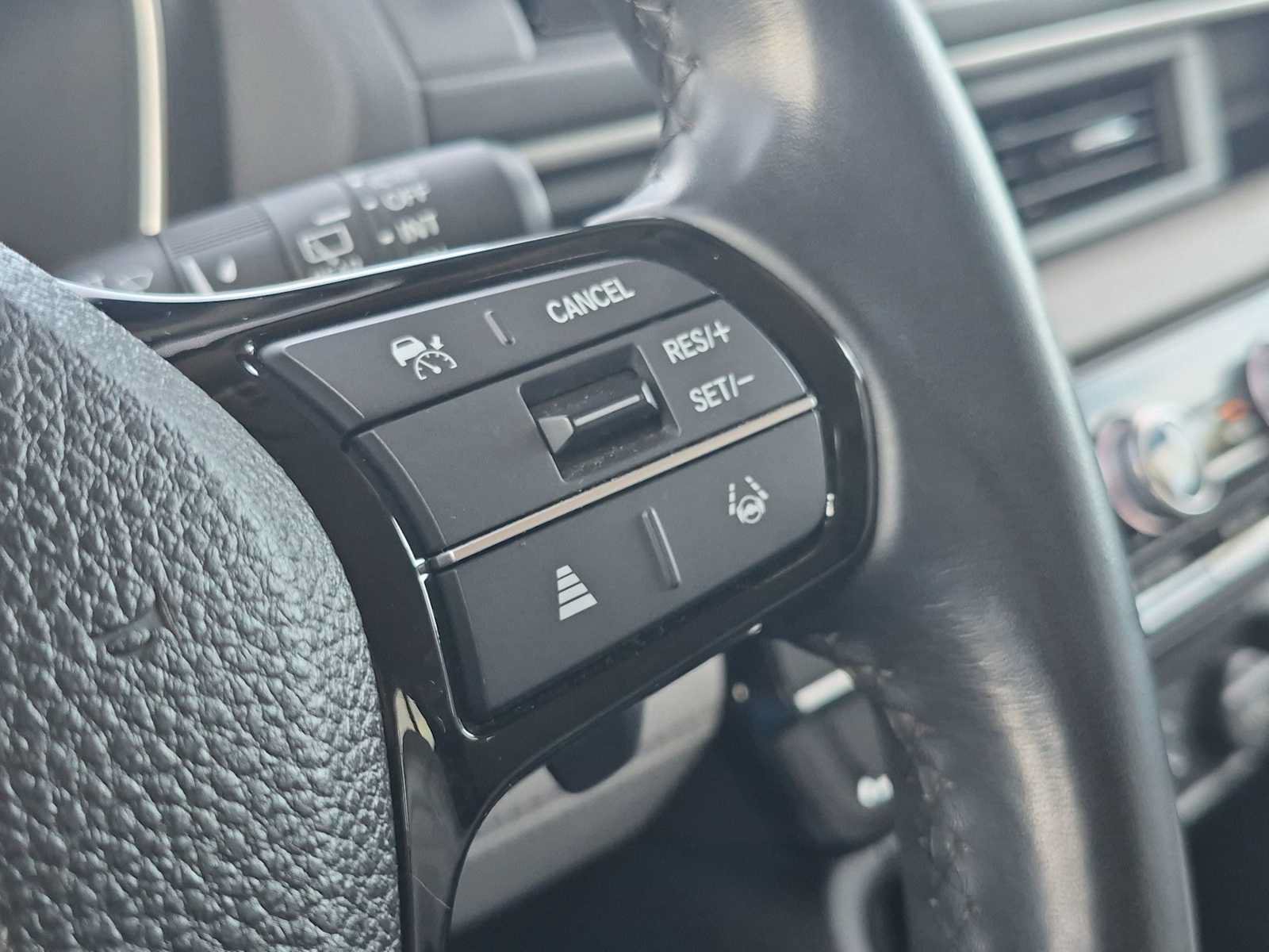 Certified 2025 Honda Pilot EX-L image 23
