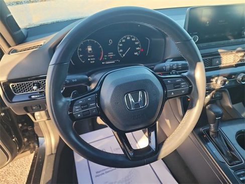 Used 2023 Honda Civic Sport image 21