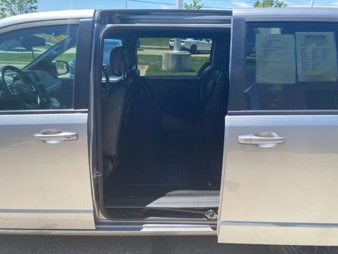 Used 2019 Dodge Grand Caravan GT FWD image 20