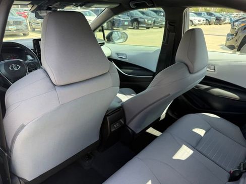 Used 2025 Toyota Corolla SE image 24
