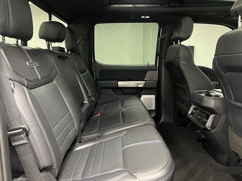 Used 2025 Ford F450 Platinum w/ FX4 Off-Road Package image 49