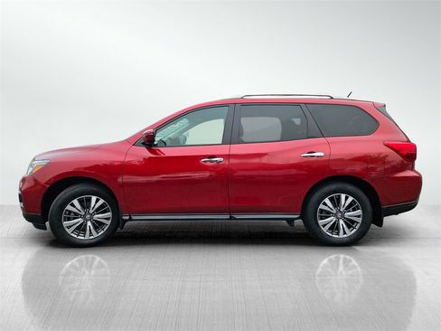 Used 2017 Nissan Pathfinder S image 7