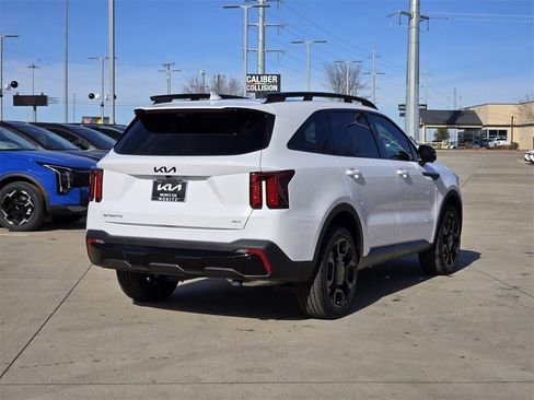 New 2026 Kia Sorento SX Prestige w/ Olive Brown Leather Package image 4
