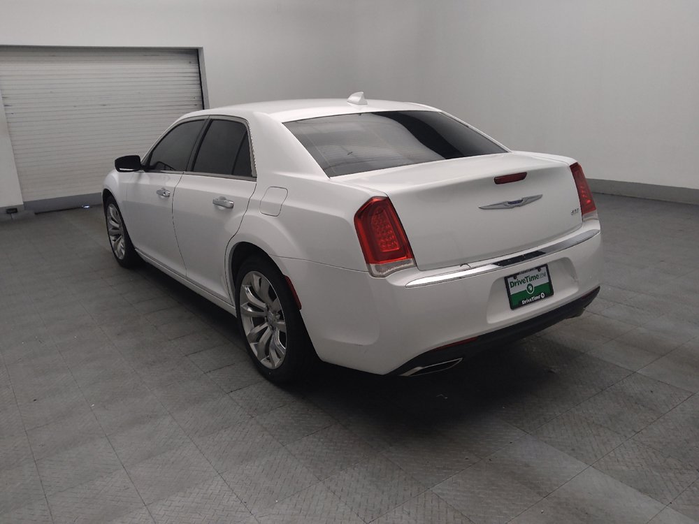 Used 2019 Chrysler 300 Limited RWD image 5